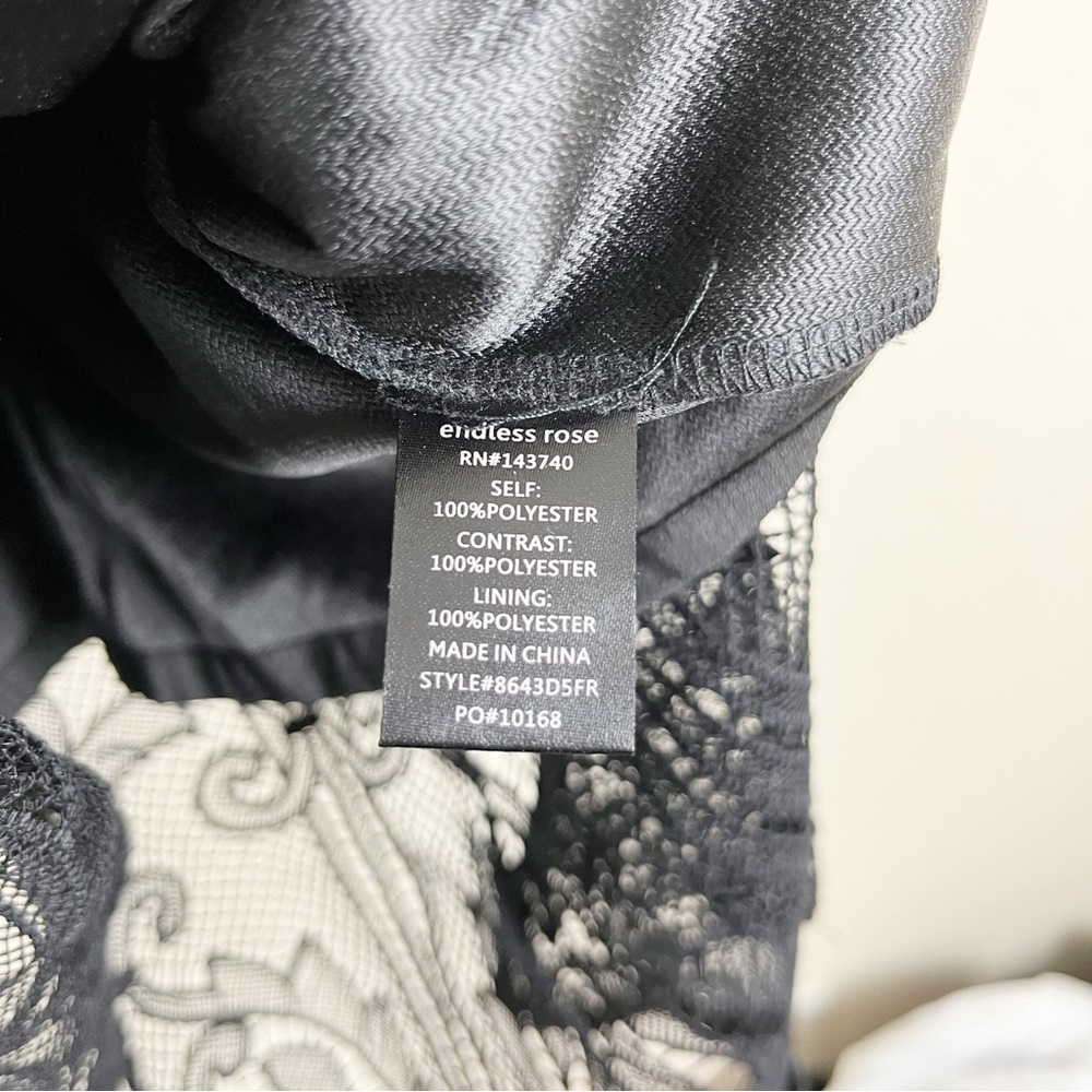 Endless Rose Black Long Sleeve Lace Dress Size Medium - Picture 4 of 6